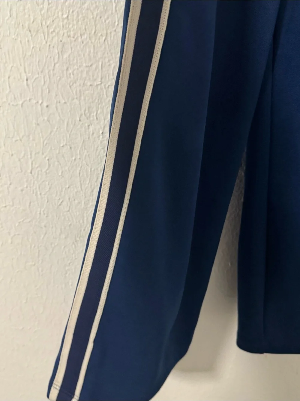 Gap Kids Boys Size Small Seamed Navy Track Pants White Side Stripes NWOT Casual